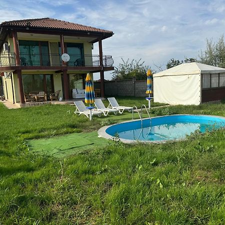 Villa Sunray Topola Luaran gambar