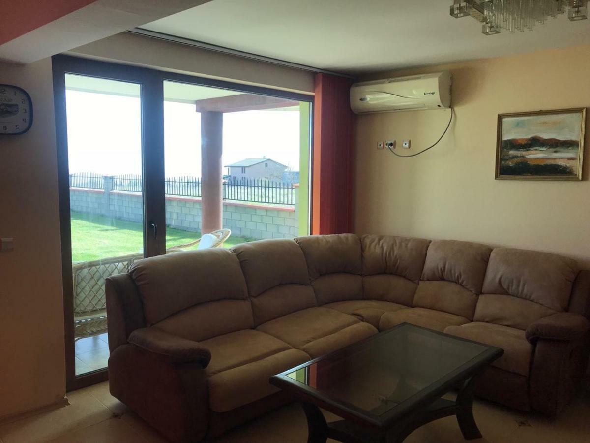 Villa Sunray Topola Luaran gambar